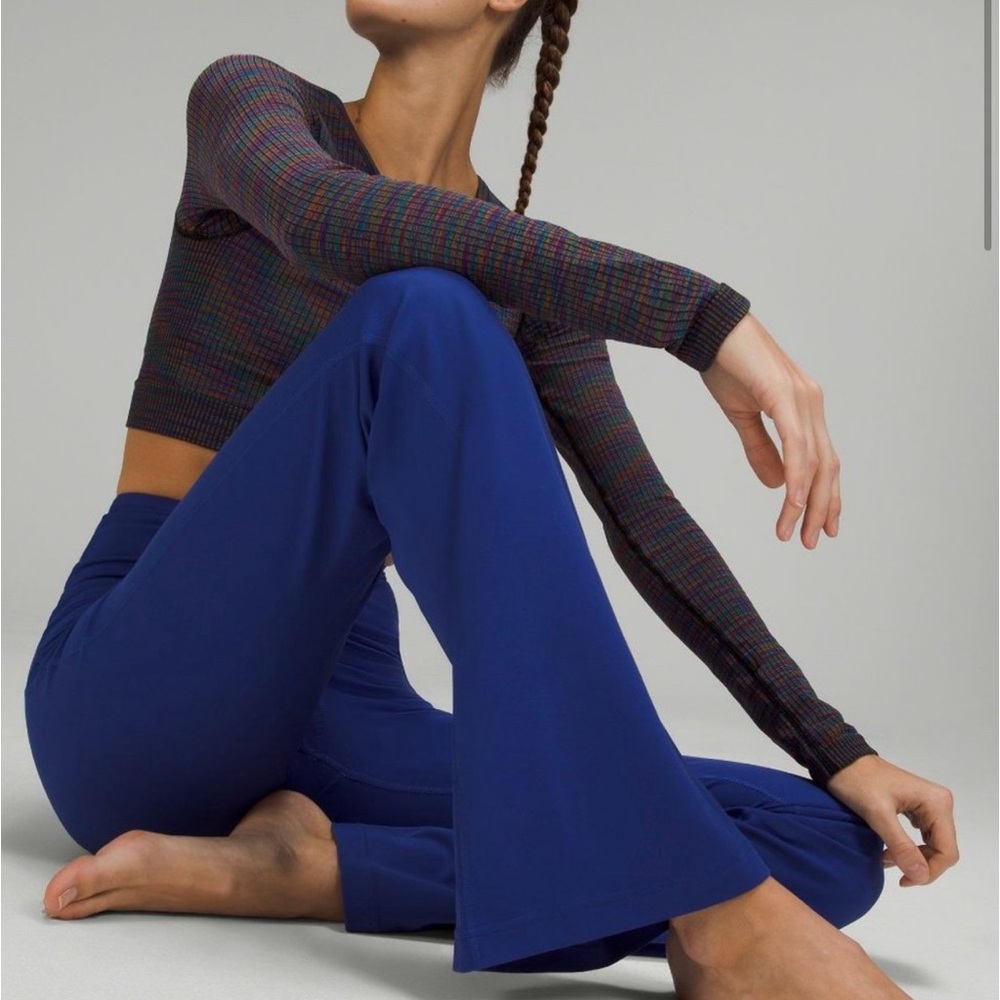 Lululemon Groove High Rise Flared Pant *Nulu size 6 Color Psychic